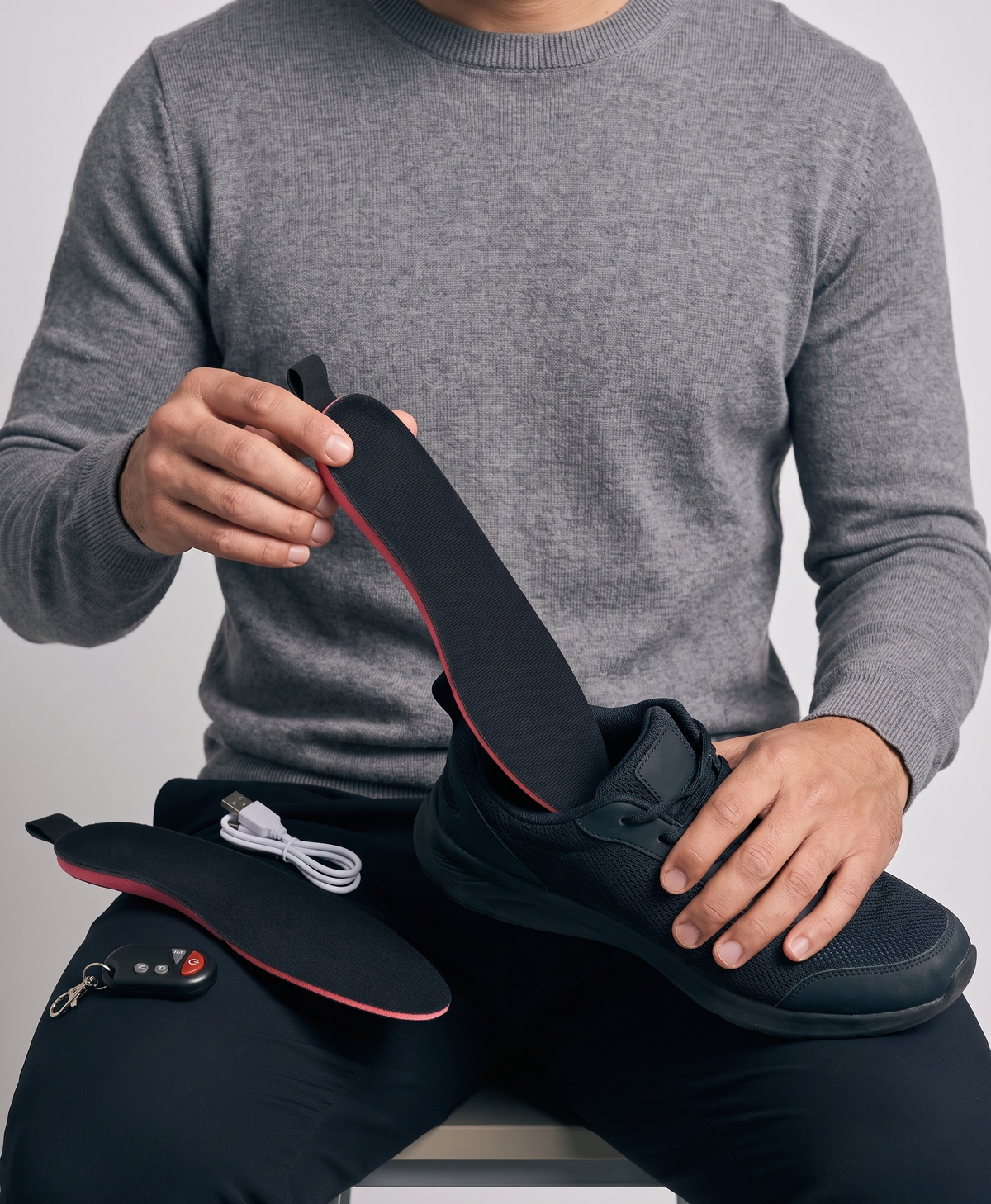Men's Heated Insoles with Remote, Carbon Fiber, Cut-to-Size EVA Foam, 3 Heat Levels, for Boots, Hiking, Skiing & Work, Black