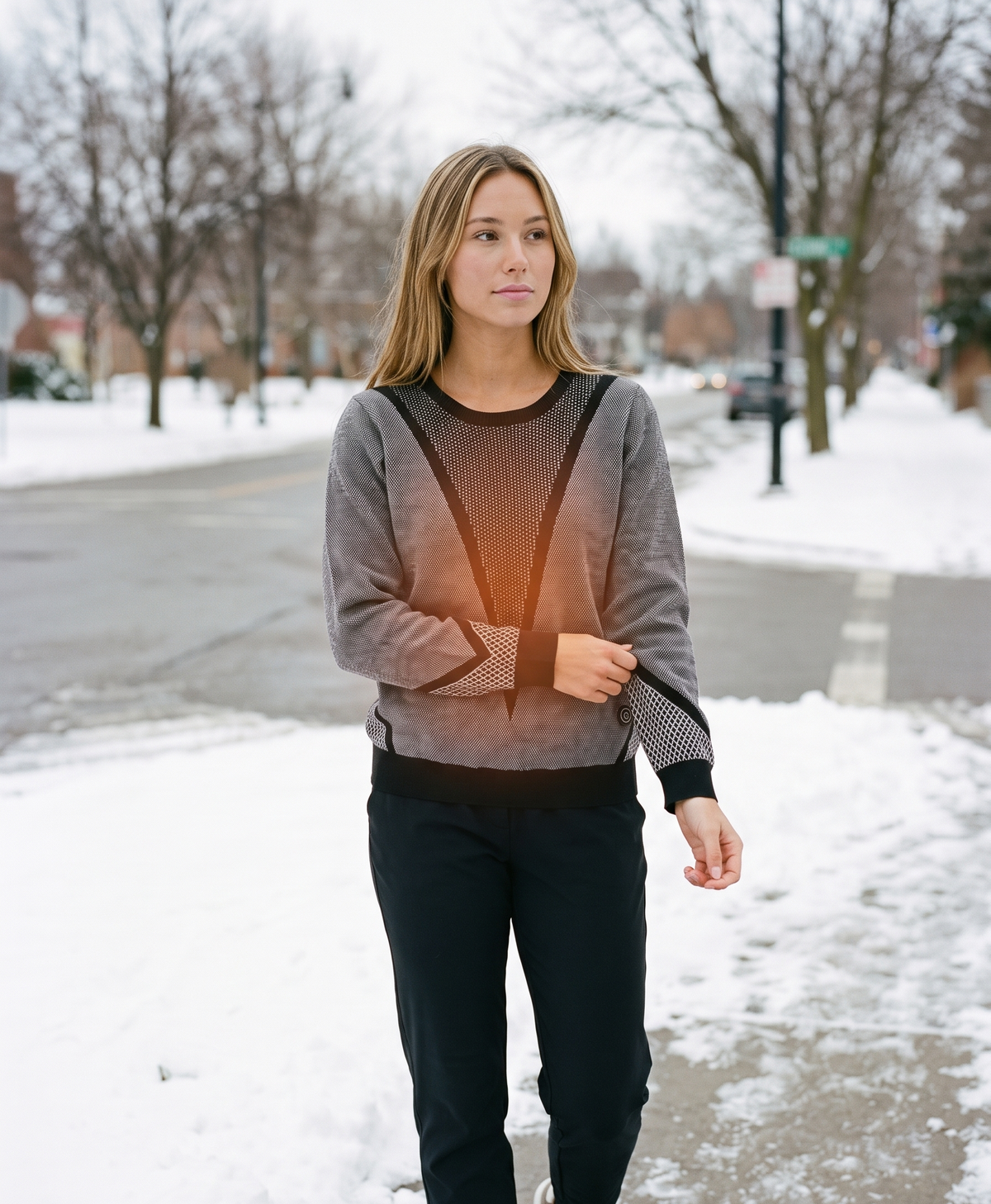Women's Heated Knit Sweater, Thick Cotton Yarn, Crew Neck, Long Sleeve, Straight Fit, for Office, Commuting & Winter, Black